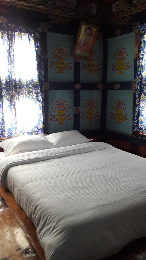 Chimi Lhakhang Village Homestay Punakʽa Zewnętrze zdjęcie