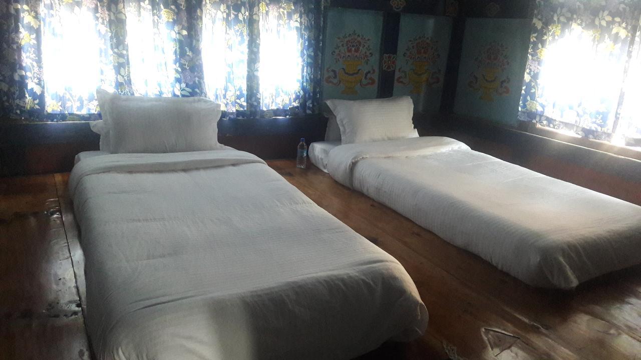 Chimi Lhakhang Village Homestay Punakʽa Zewnętrze zdjęcie